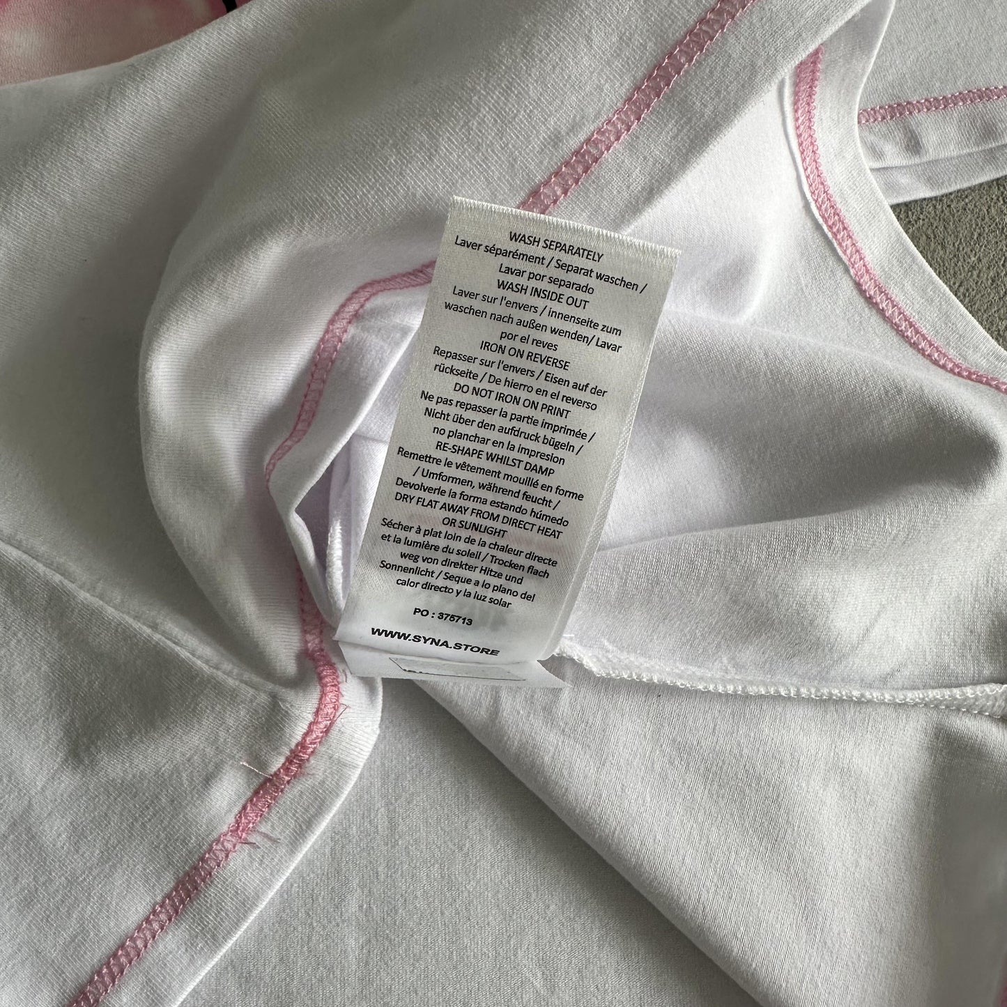 T-shirt court Synaworld pour femme