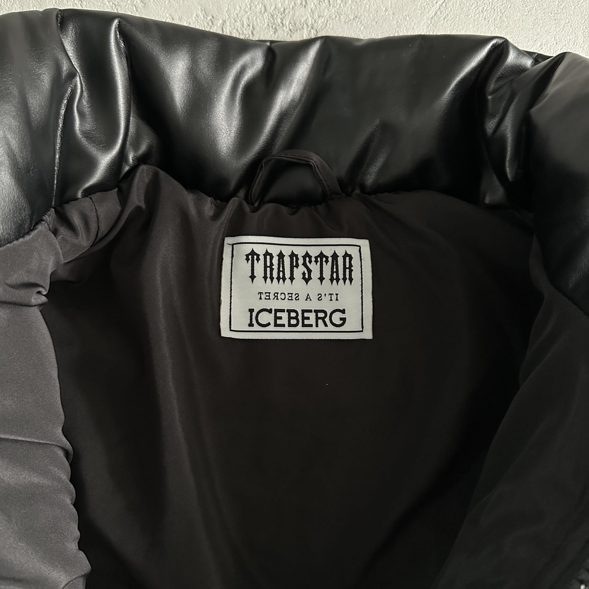 Piumino Trapstar x Iceberg