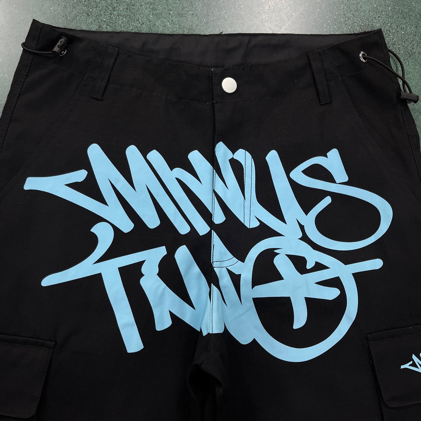 Pantalones cargo MinusTwo