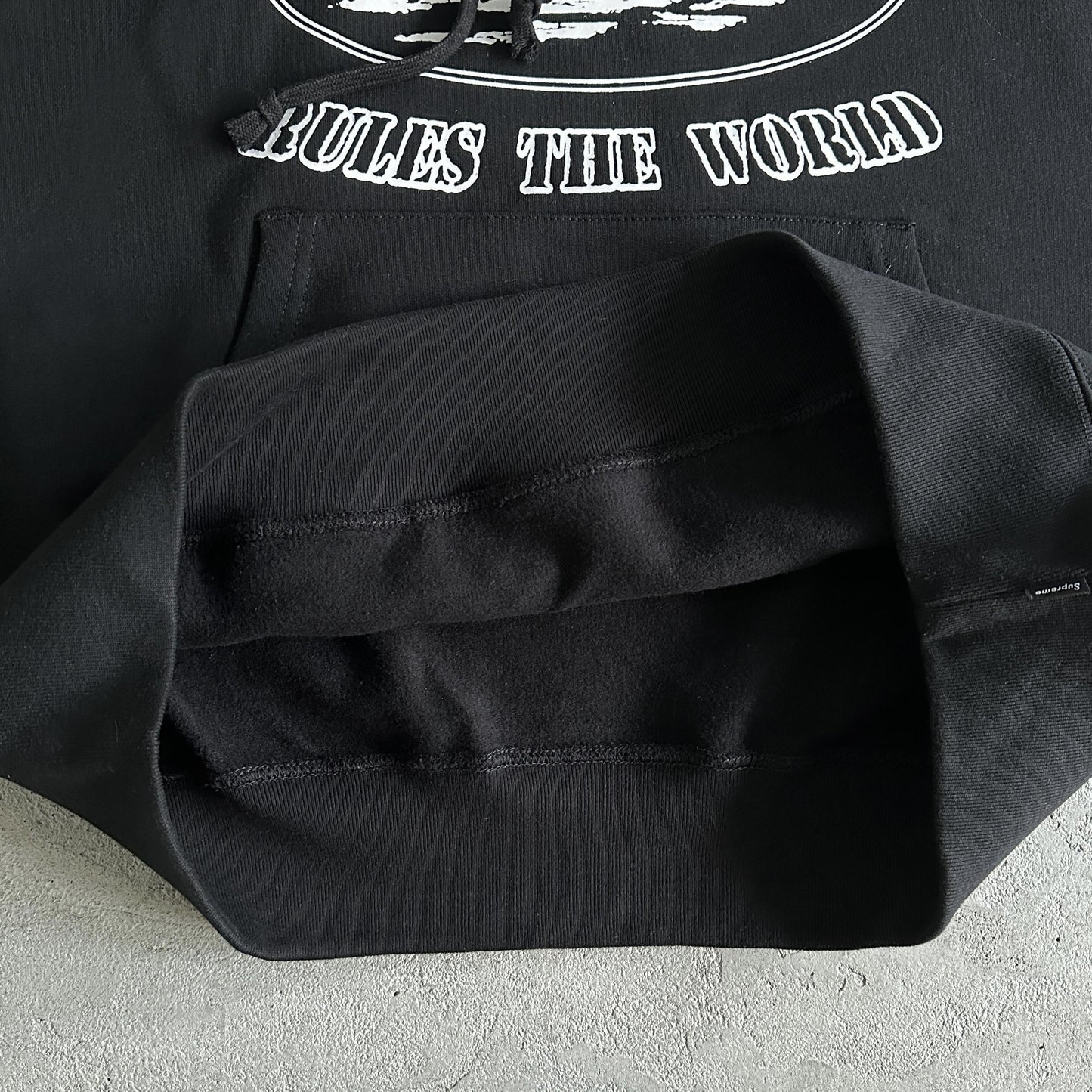Corteiz x Supreme Kapuzenpullover