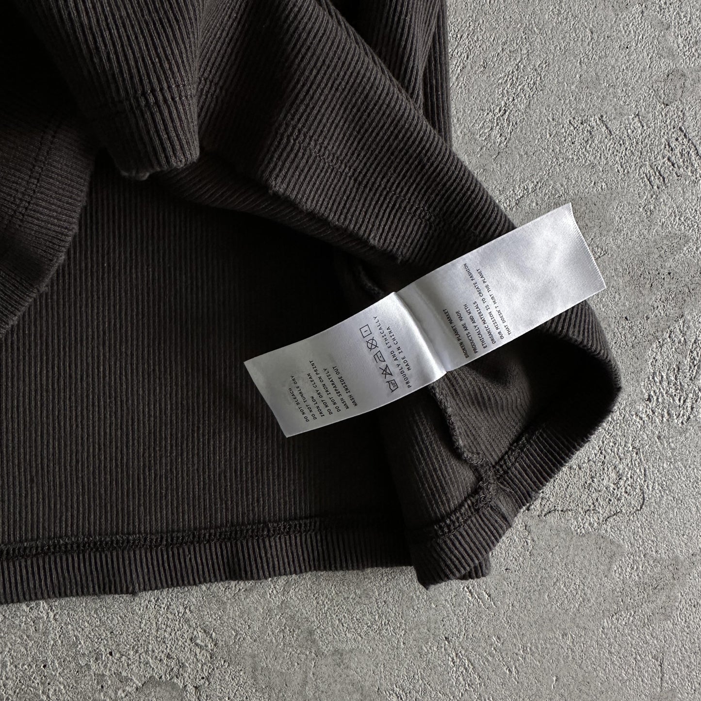 Débardeur côtelé délavé Broken P pour homme