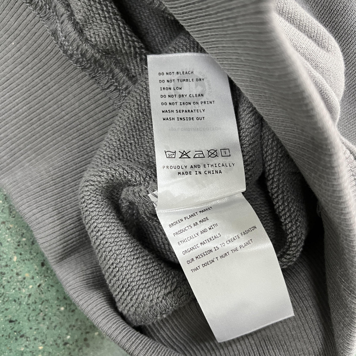 Broken P Planet Zip-Up-Hoodie