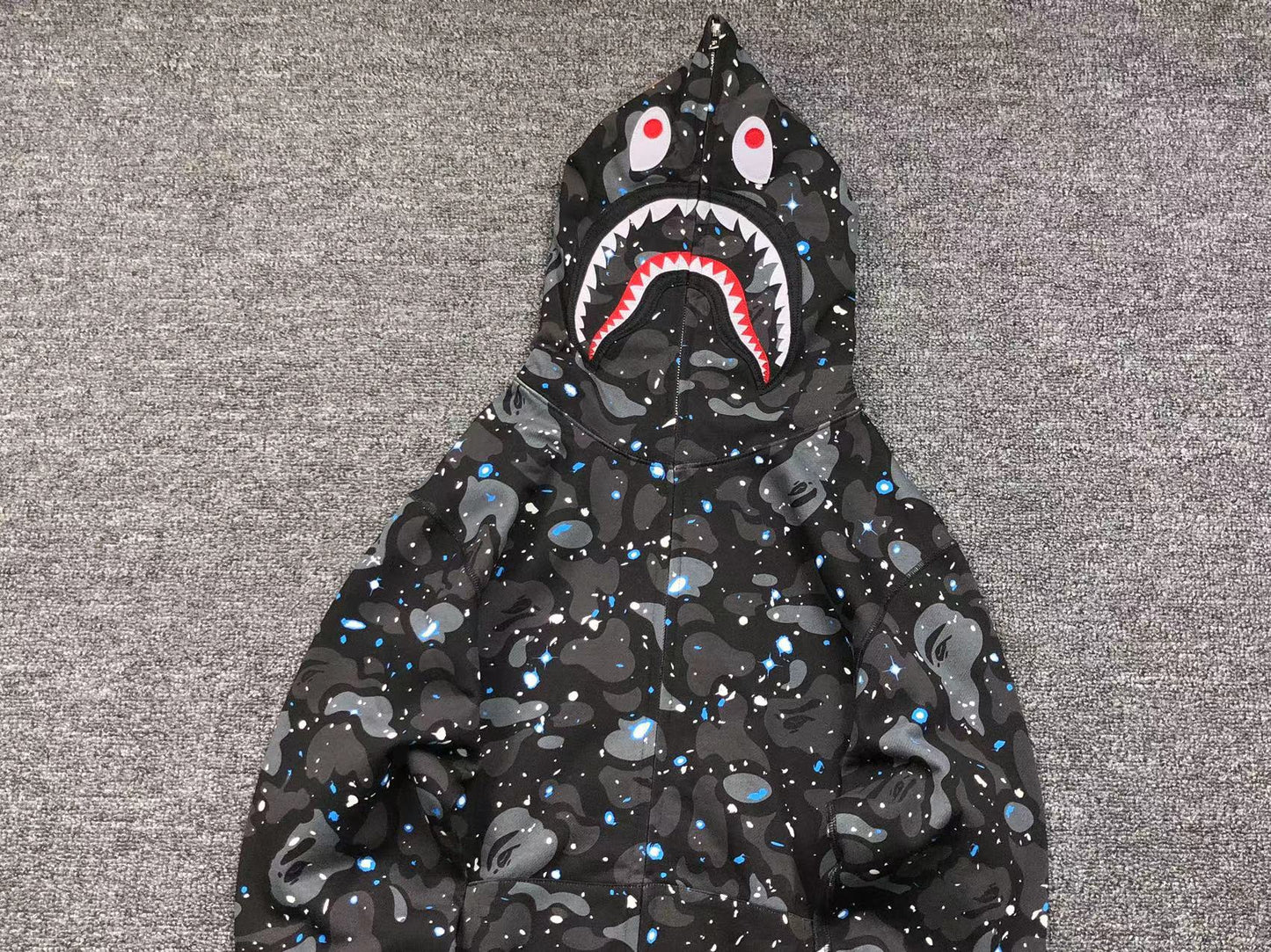 Sudadera Bape con capucha