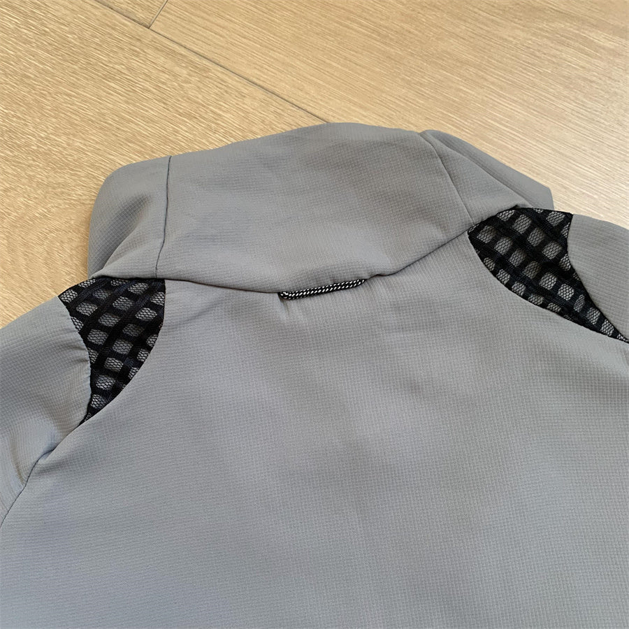 Oakley-Jacke