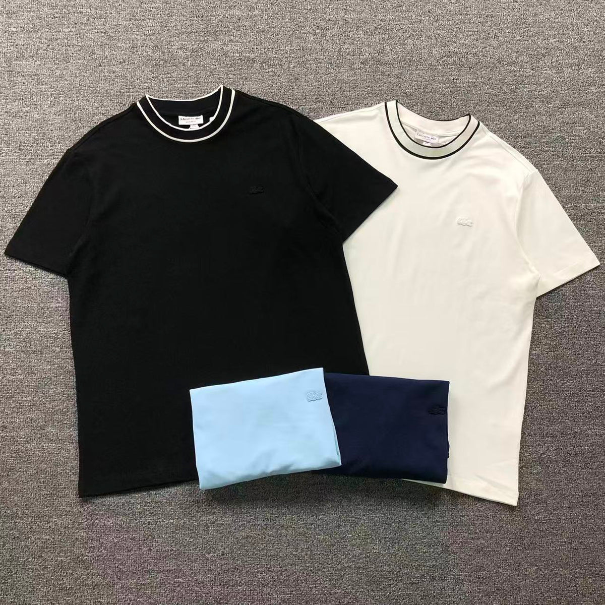 Klassisches T-Shirt
