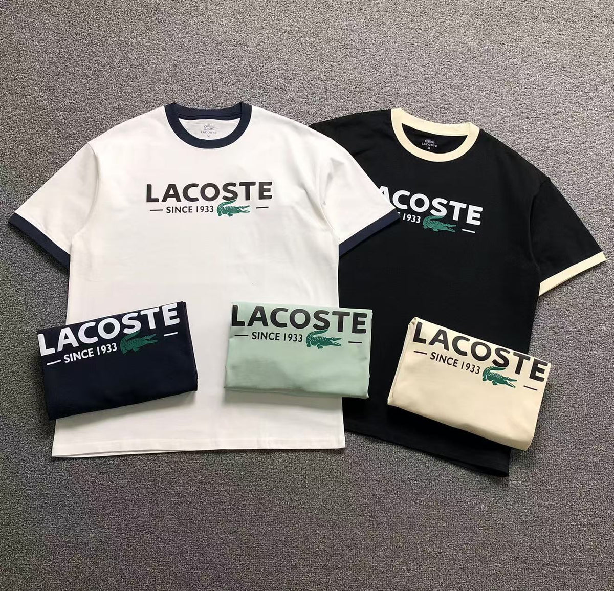 Klassisches T-Shirt