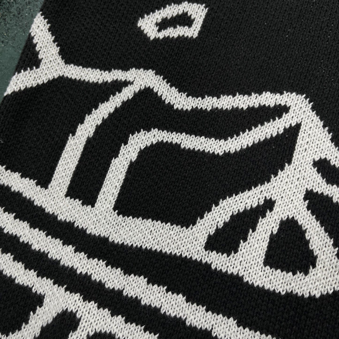 Pull en maille point cassé
