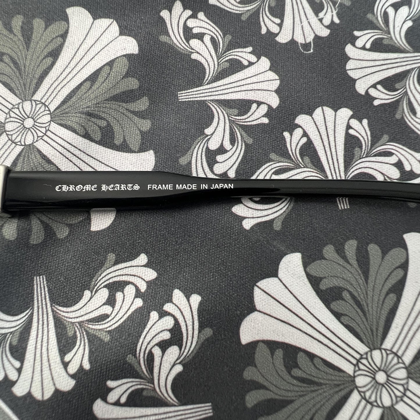 Lunettes Chrome Hearts