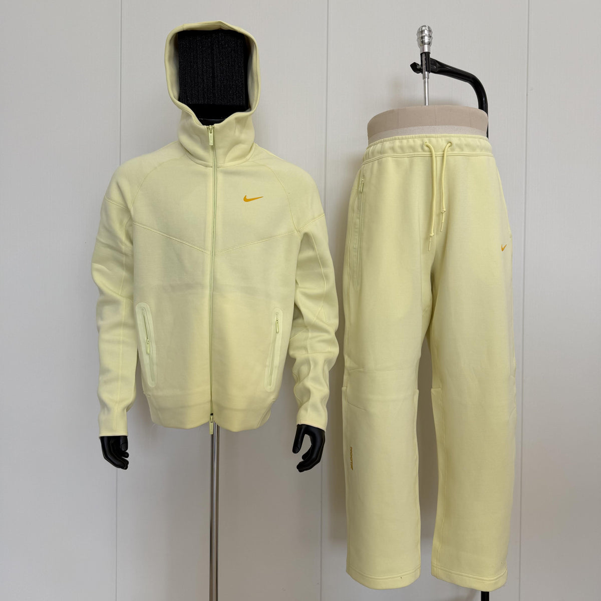 Nike x Nocta Tech Fleece Gelb