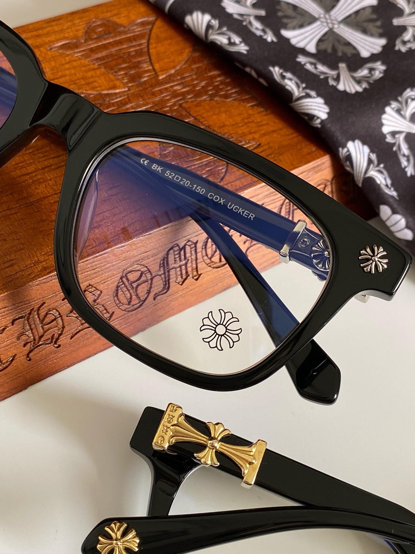 Lunettes Chrome Hearts