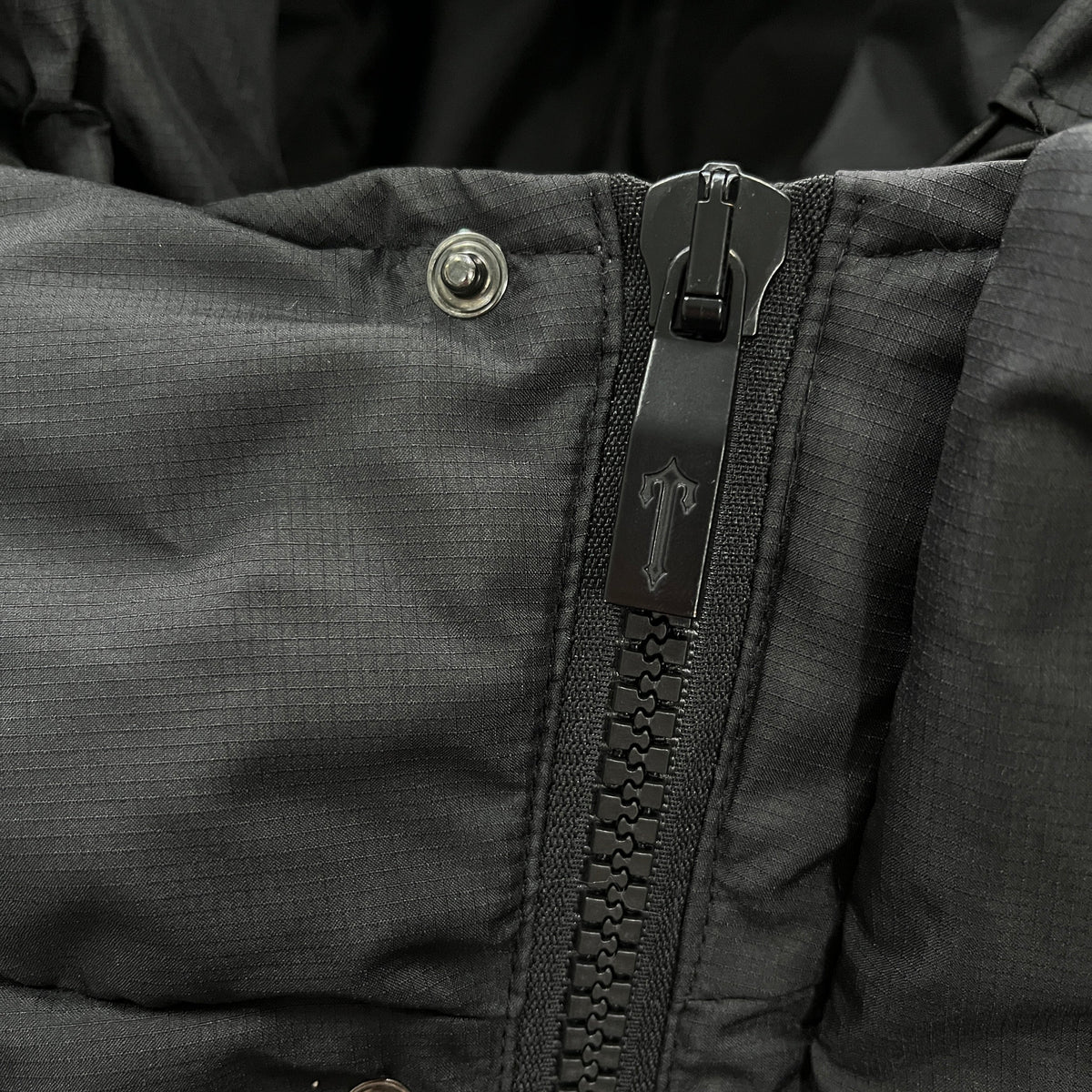 Chaqueta de plumón con capucha Decoded 2.0 de Trapstar