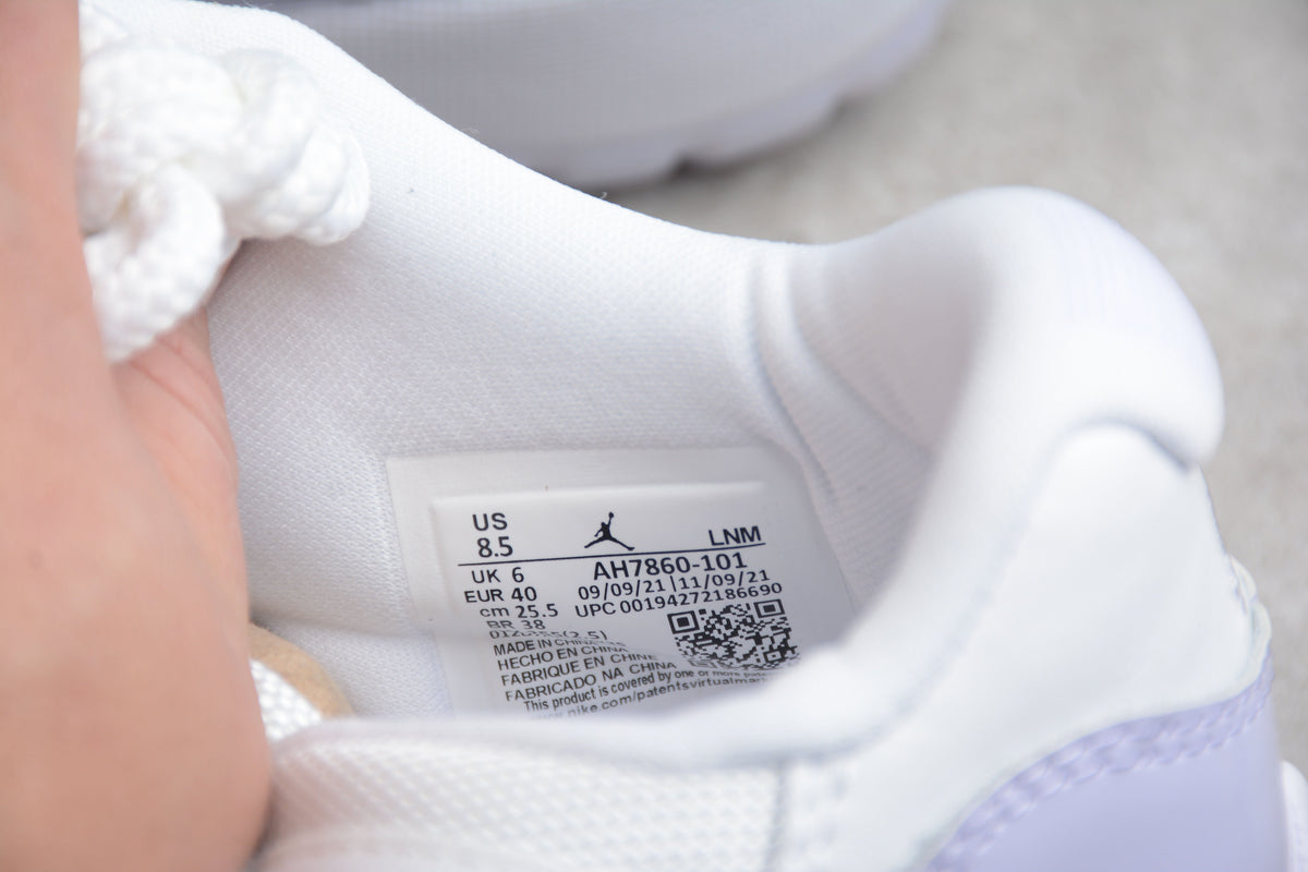 Air Jordan 11 Low "Pure Violet"