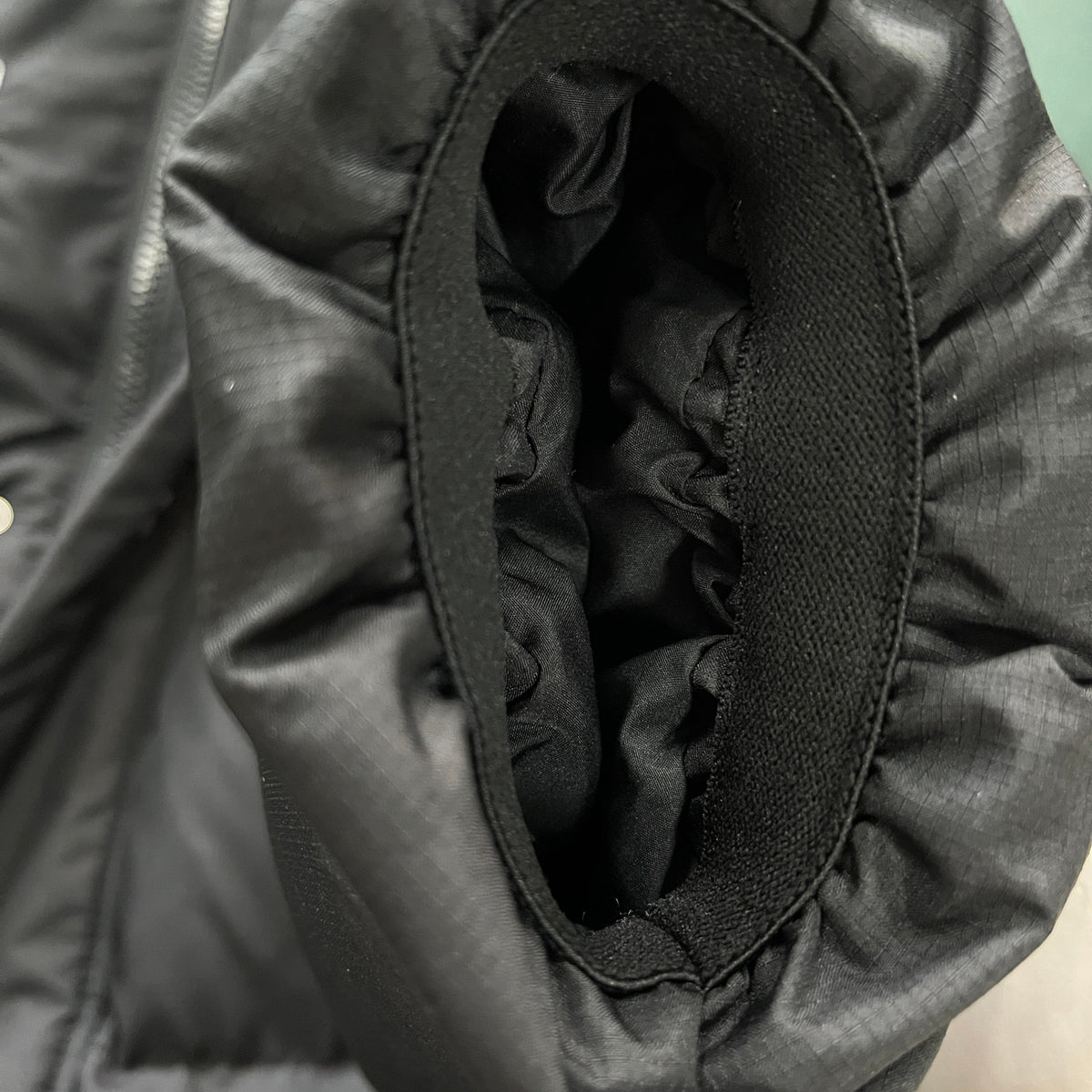 Chaqueta de plumón con capucha Decoded 2.0 de Trapstar