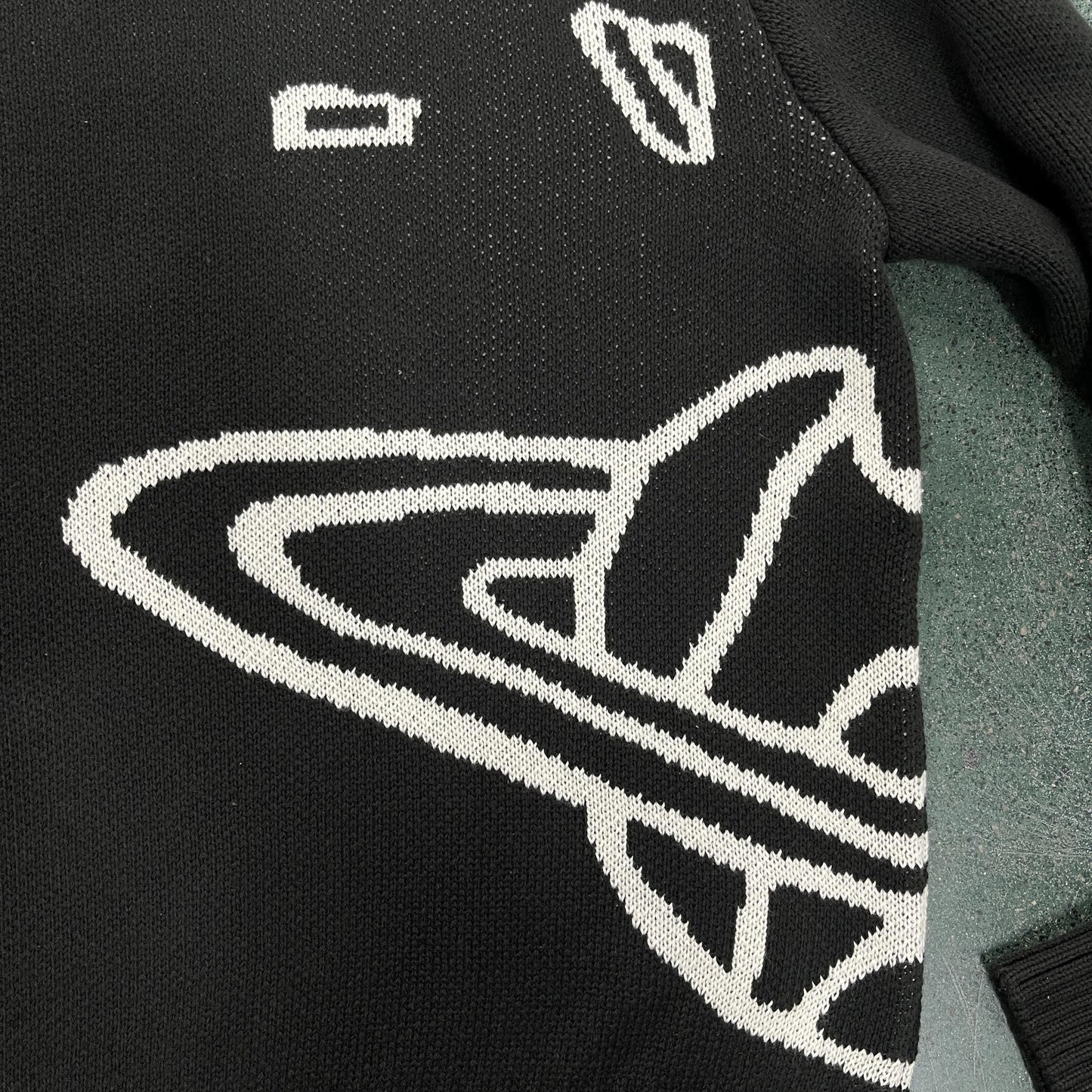 Pull en maille point cassé