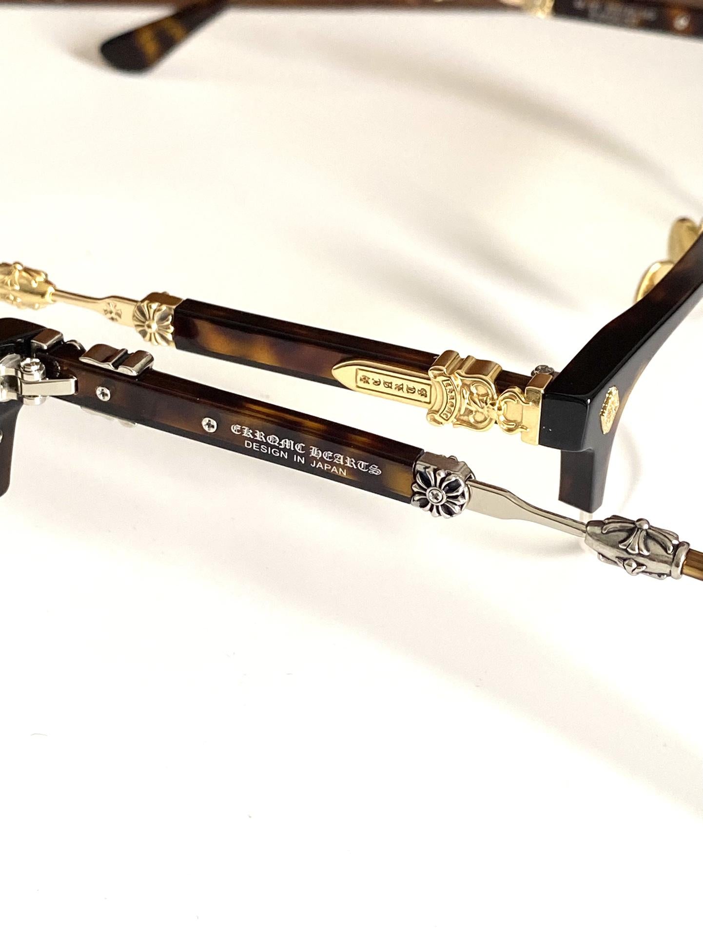 Lunettes Chrome Hearts