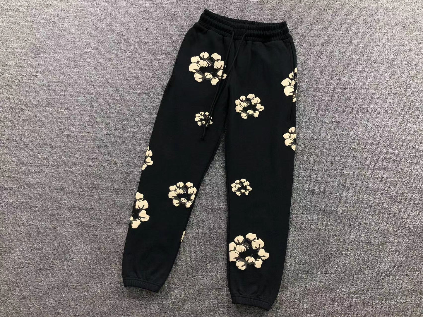 Costume Denim Tears