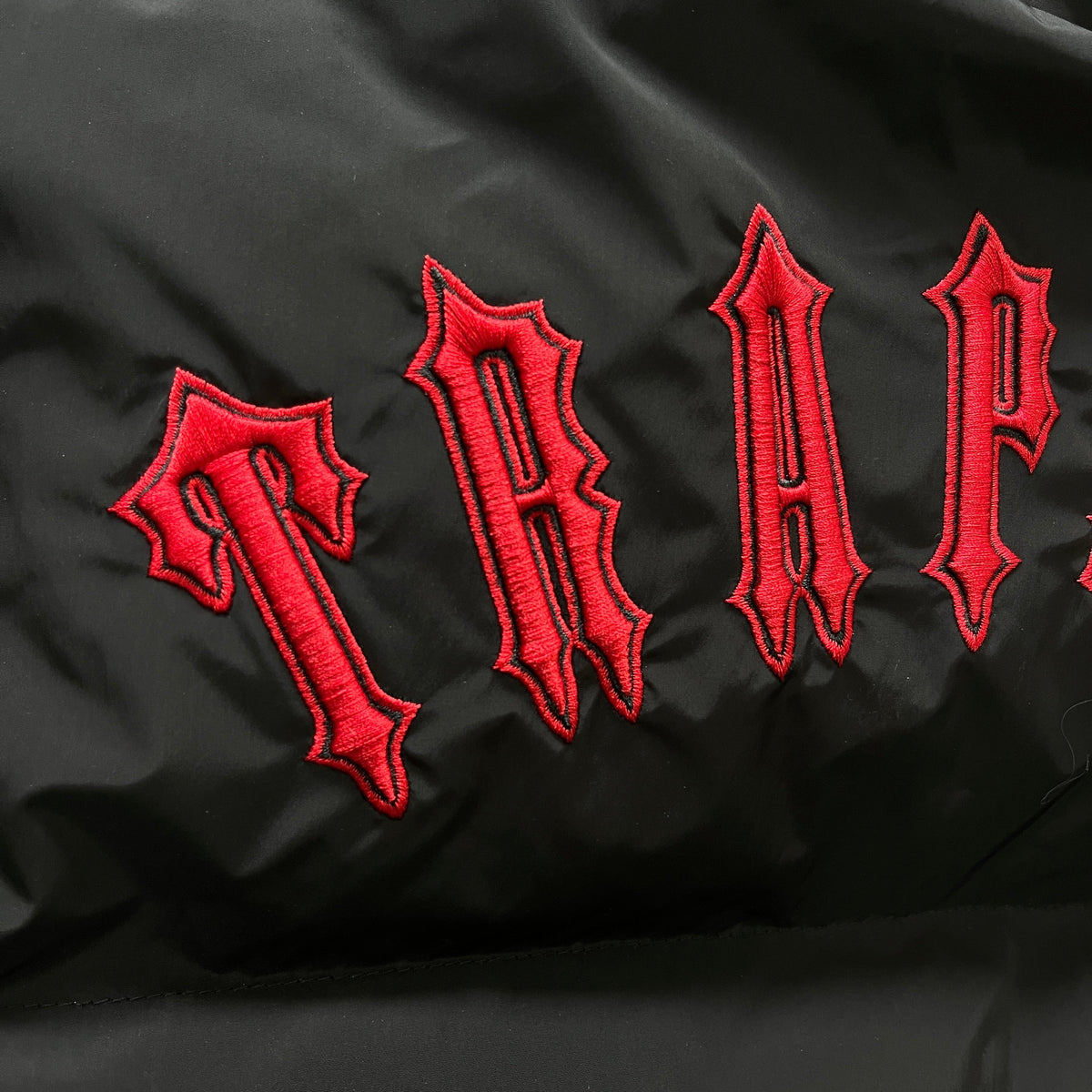 Chaqueta acolchada Trapstar con capucha desmontable