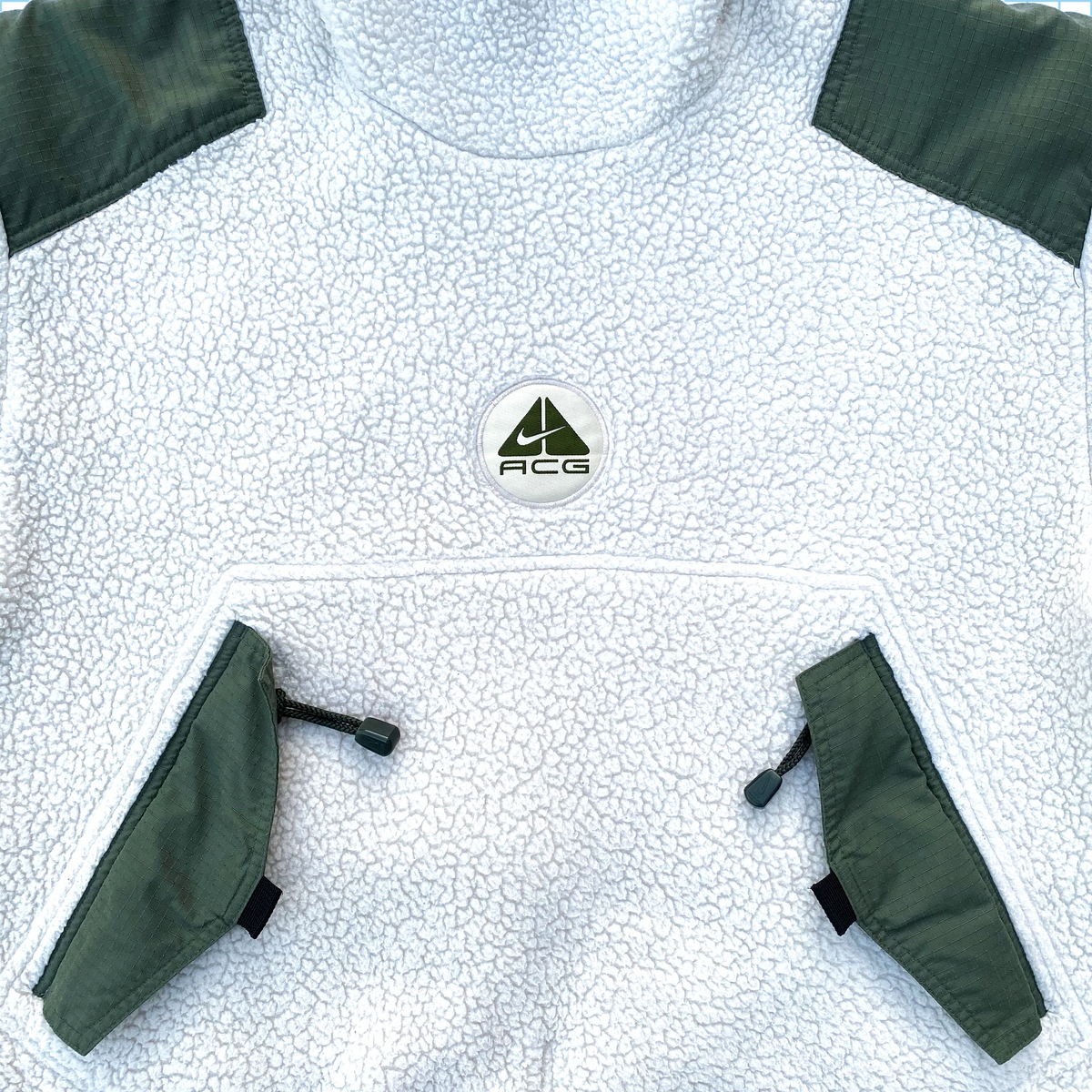 Pile ACG Nike Supreme