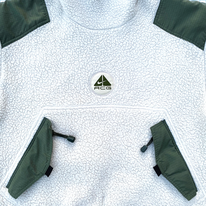 Pile ACG Nike Supreme
