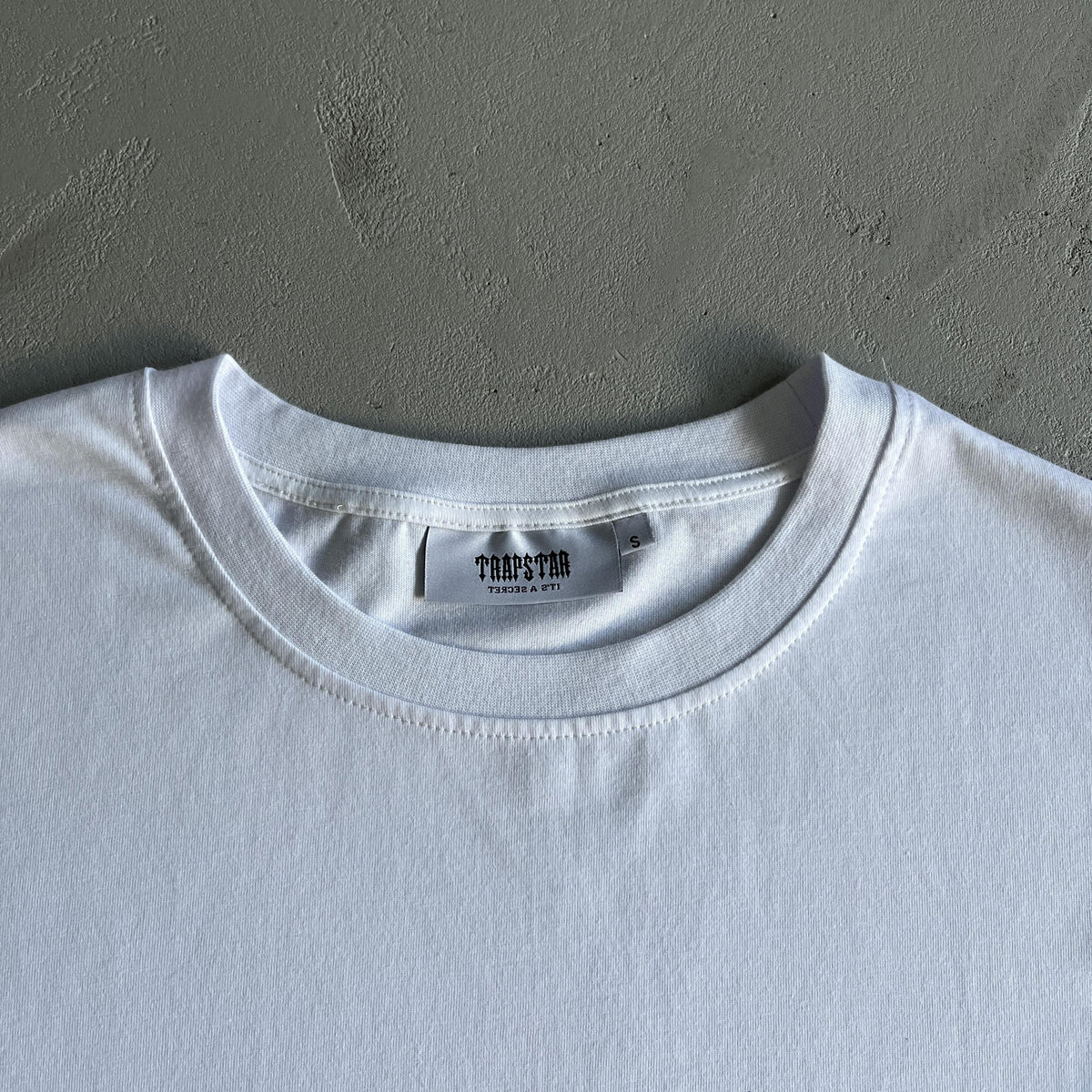 Camiseta Trapstar Script Fade