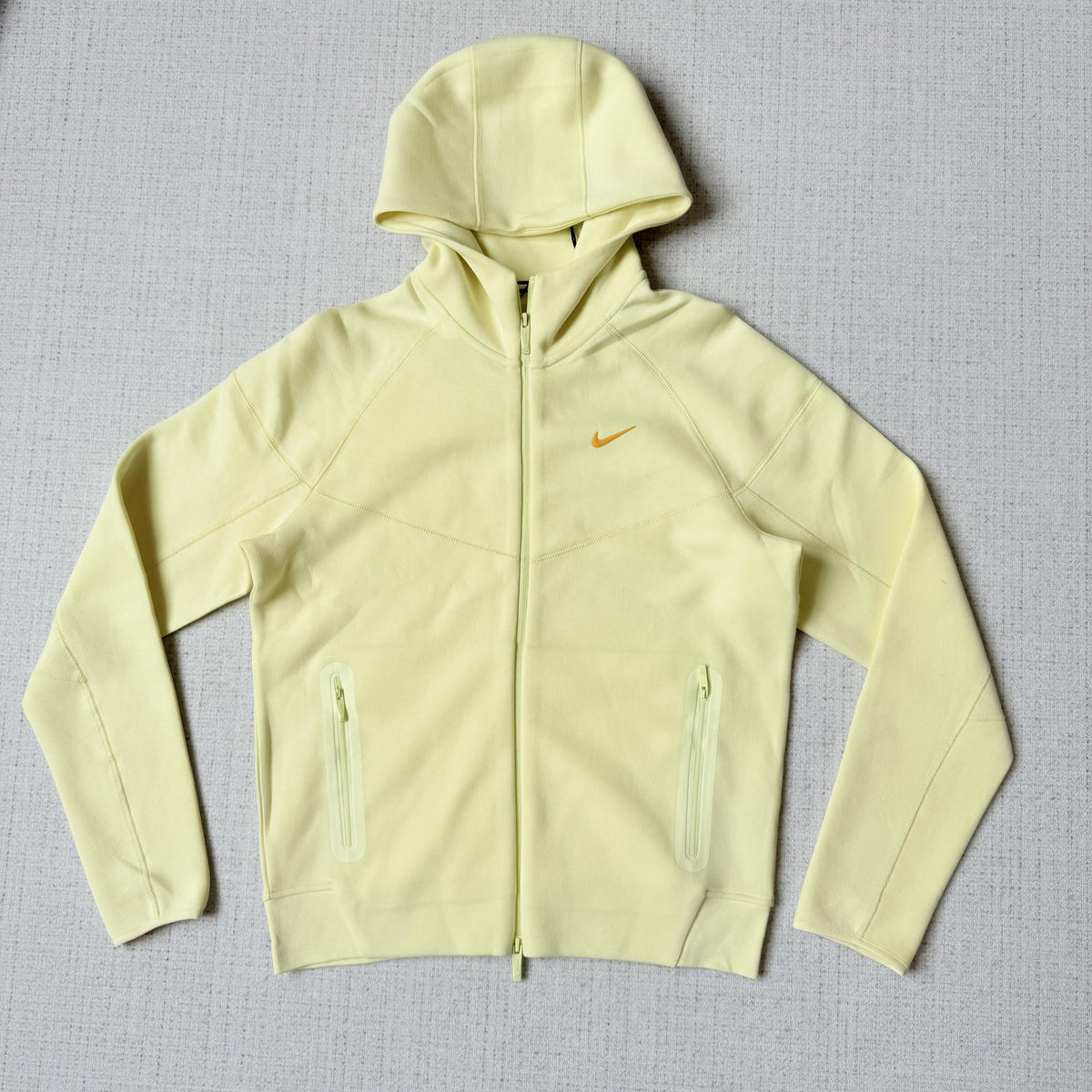 Nike x Nocta Tech Fleece Gelb