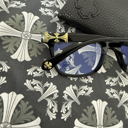 Lunettes Chrome Hearts