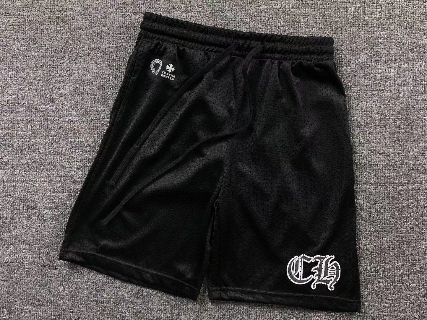 Ensemble court Chrome Hearts
