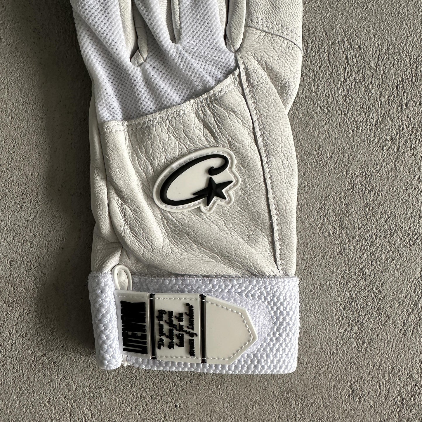 Gants en cuir Corteiz