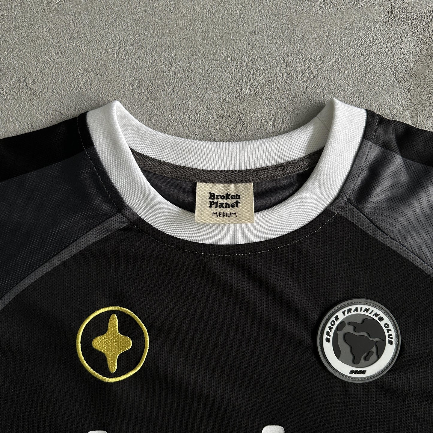 T-shirt de football Broken P