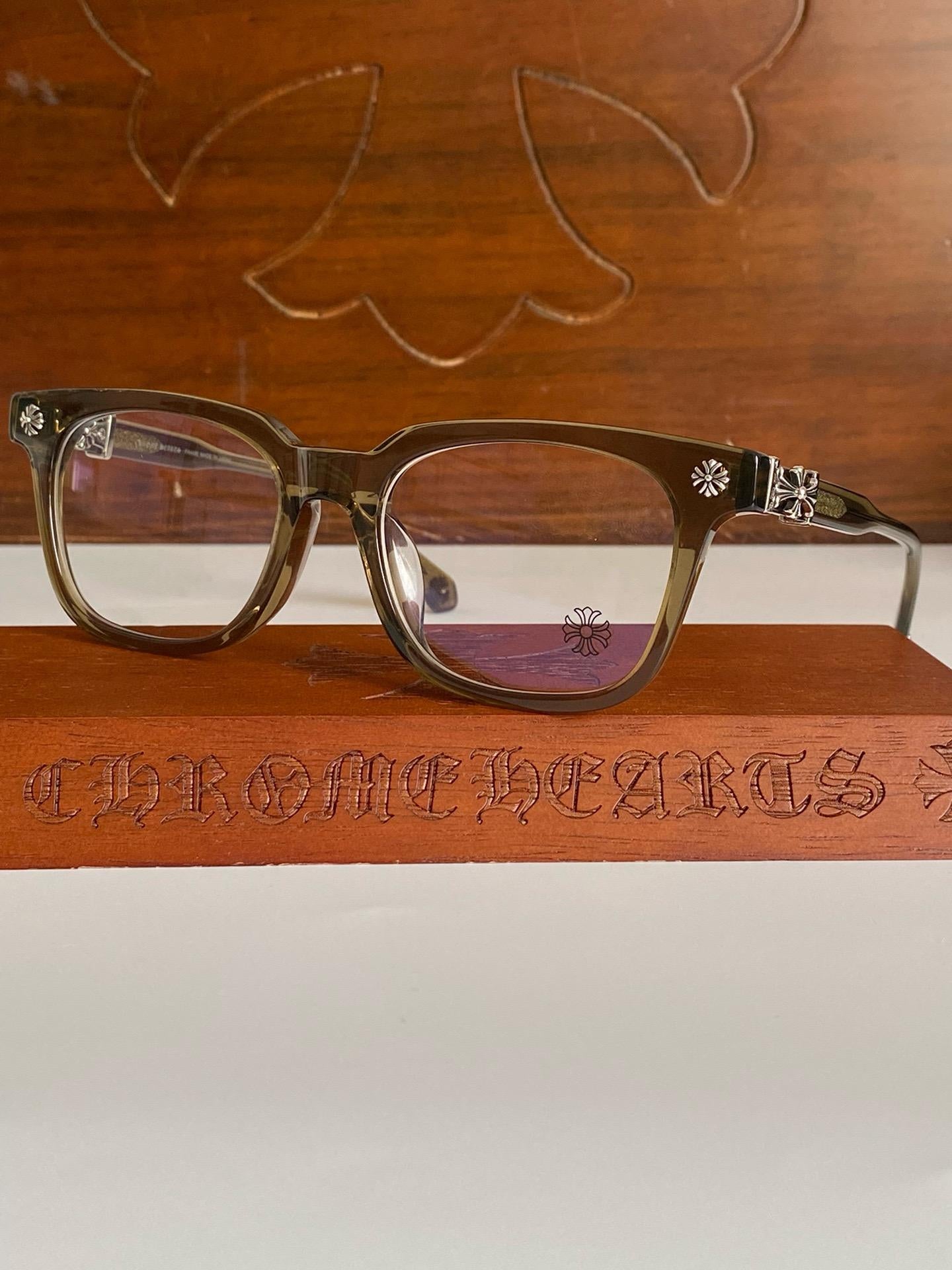 Lunettes Chrome Hearts