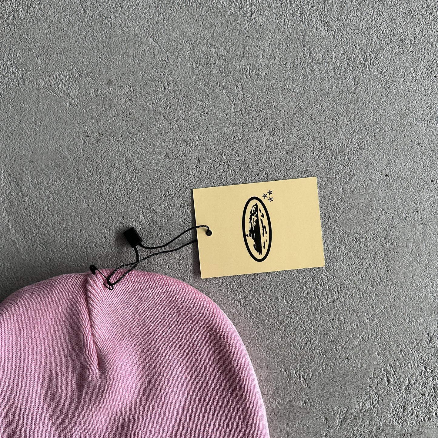 Bonnet brodé démon Corteiz