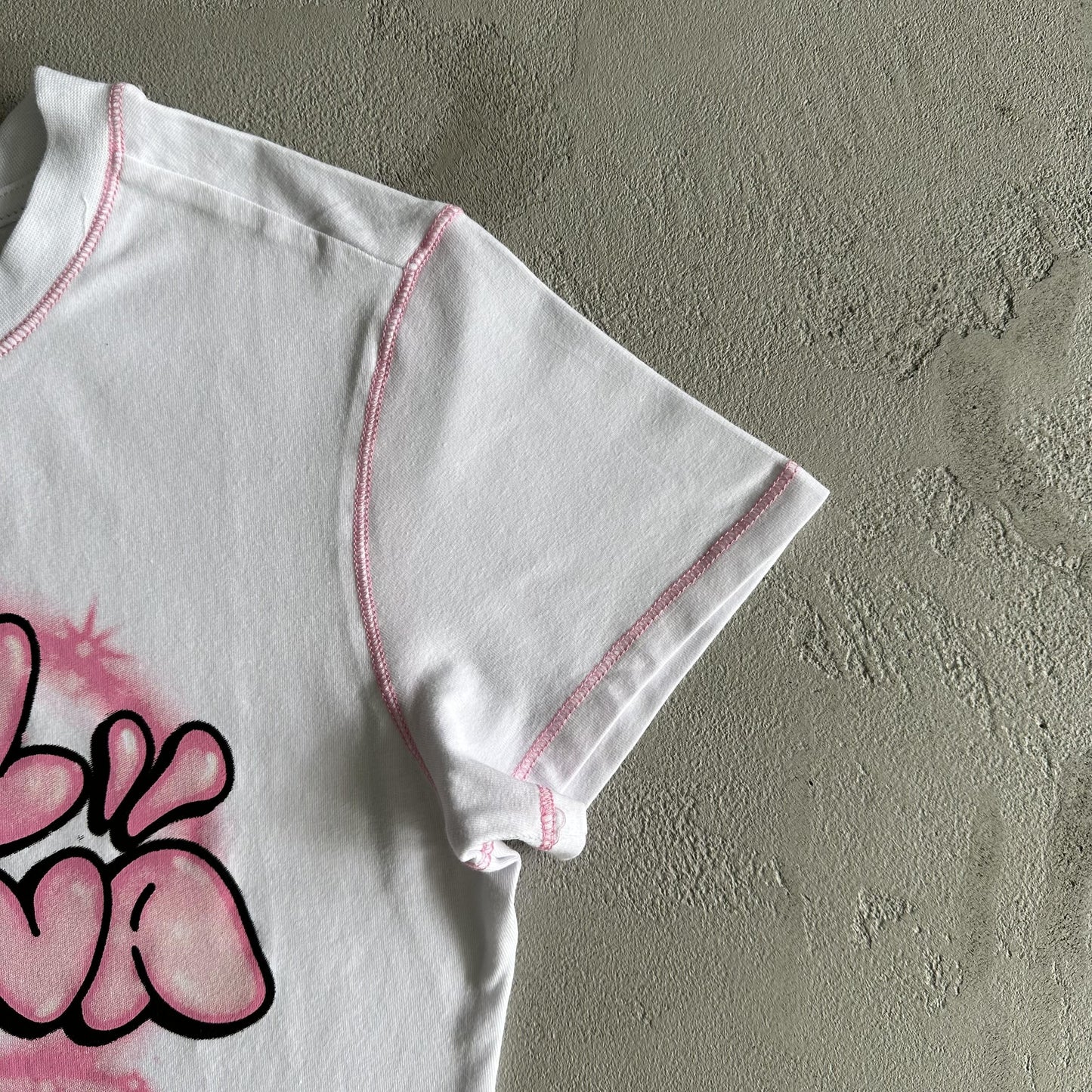 T-shirt court Synaworld pour femme