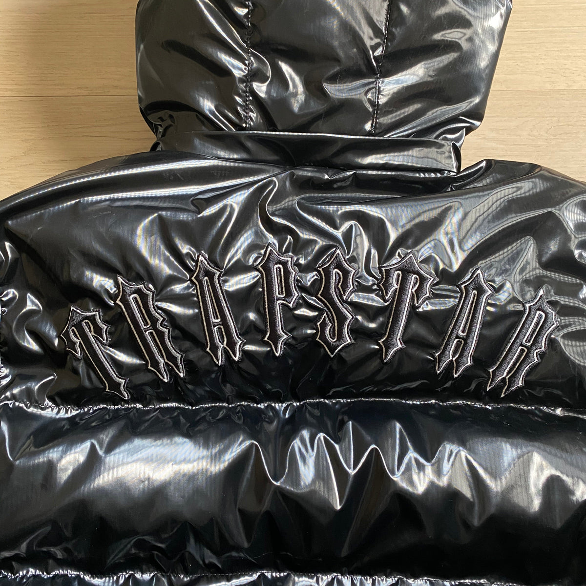 Chaqueta acolchada Trapstar con capucha desmontable Irongate