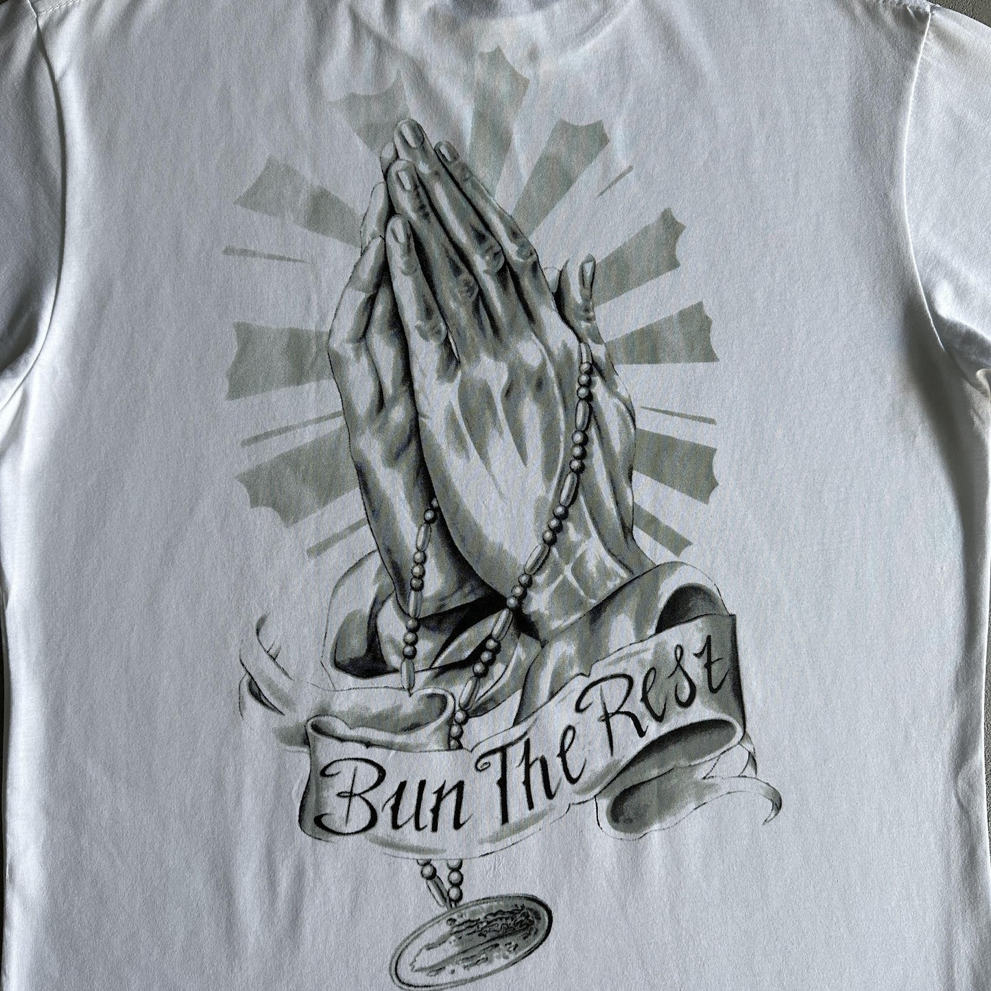 T-shirt Corteiz Mains Ensemble