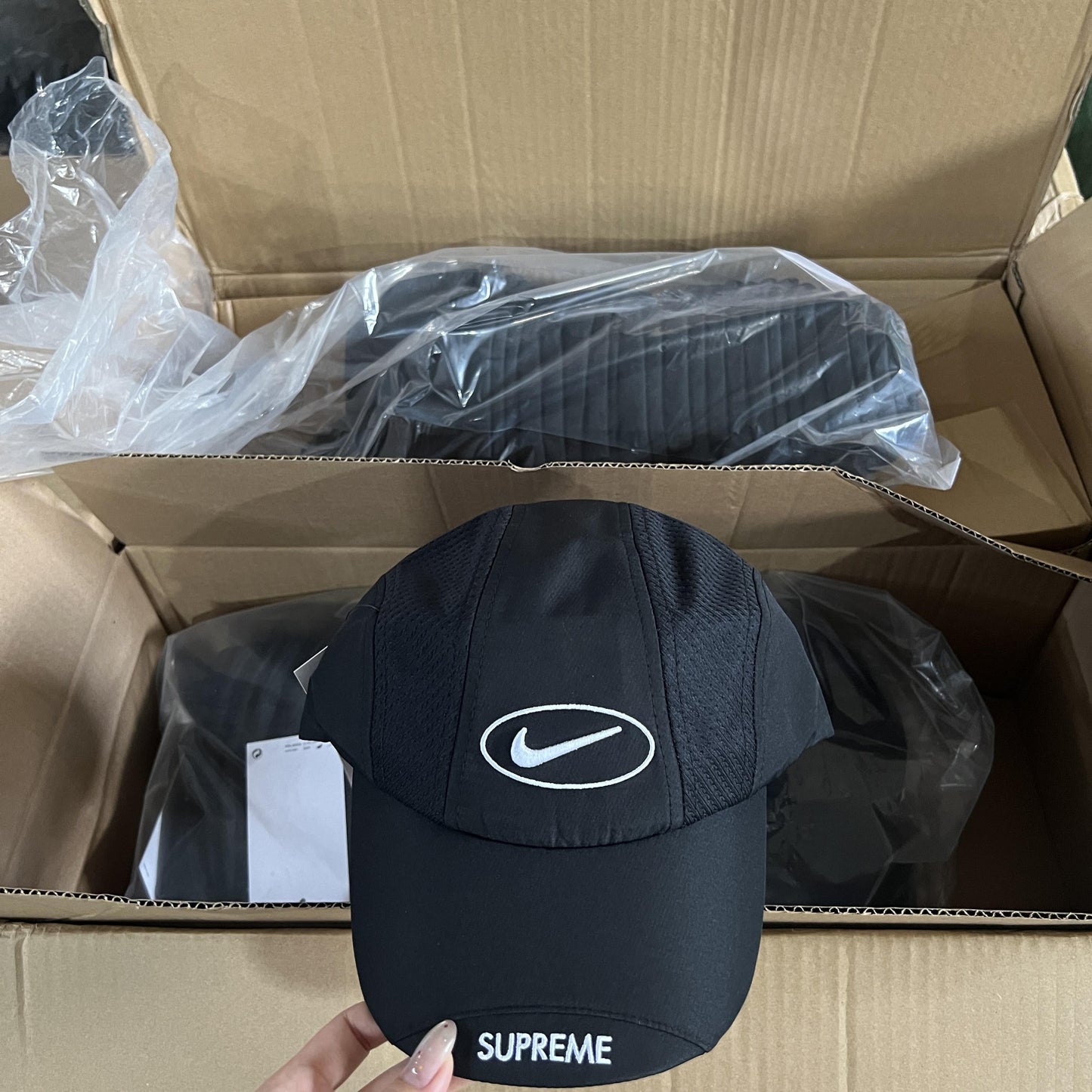 Casquette Nike x Supreme