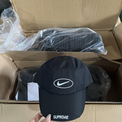 Casquette Nike x Supreme