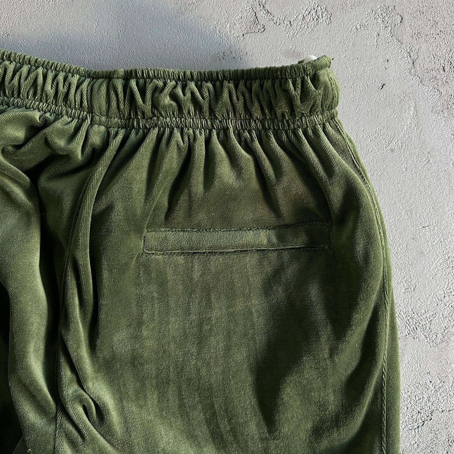 Pantalon en velours Corteiz vert