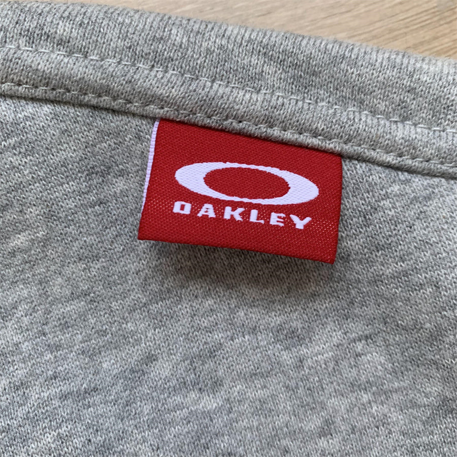 Pull Oakley