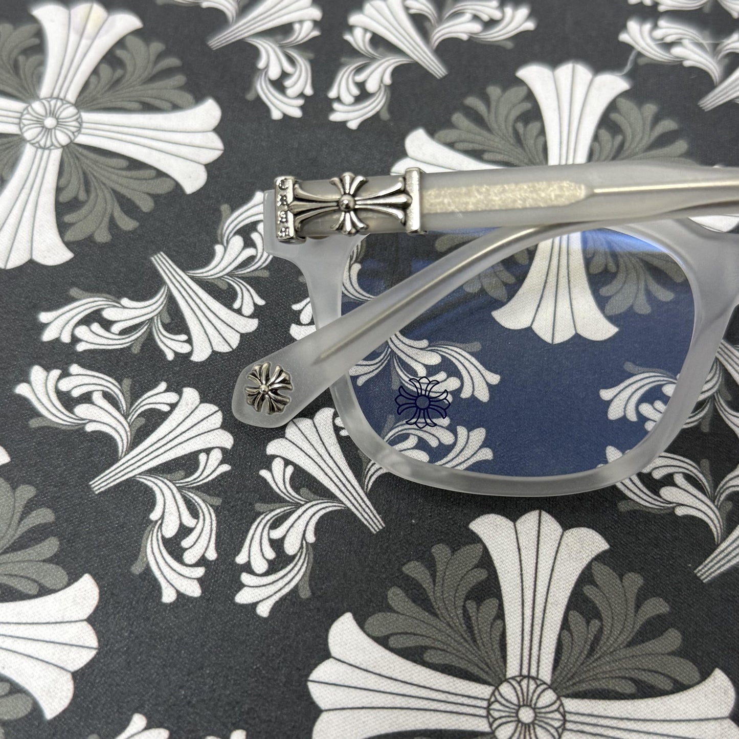 Lunettes Chrome Hearts