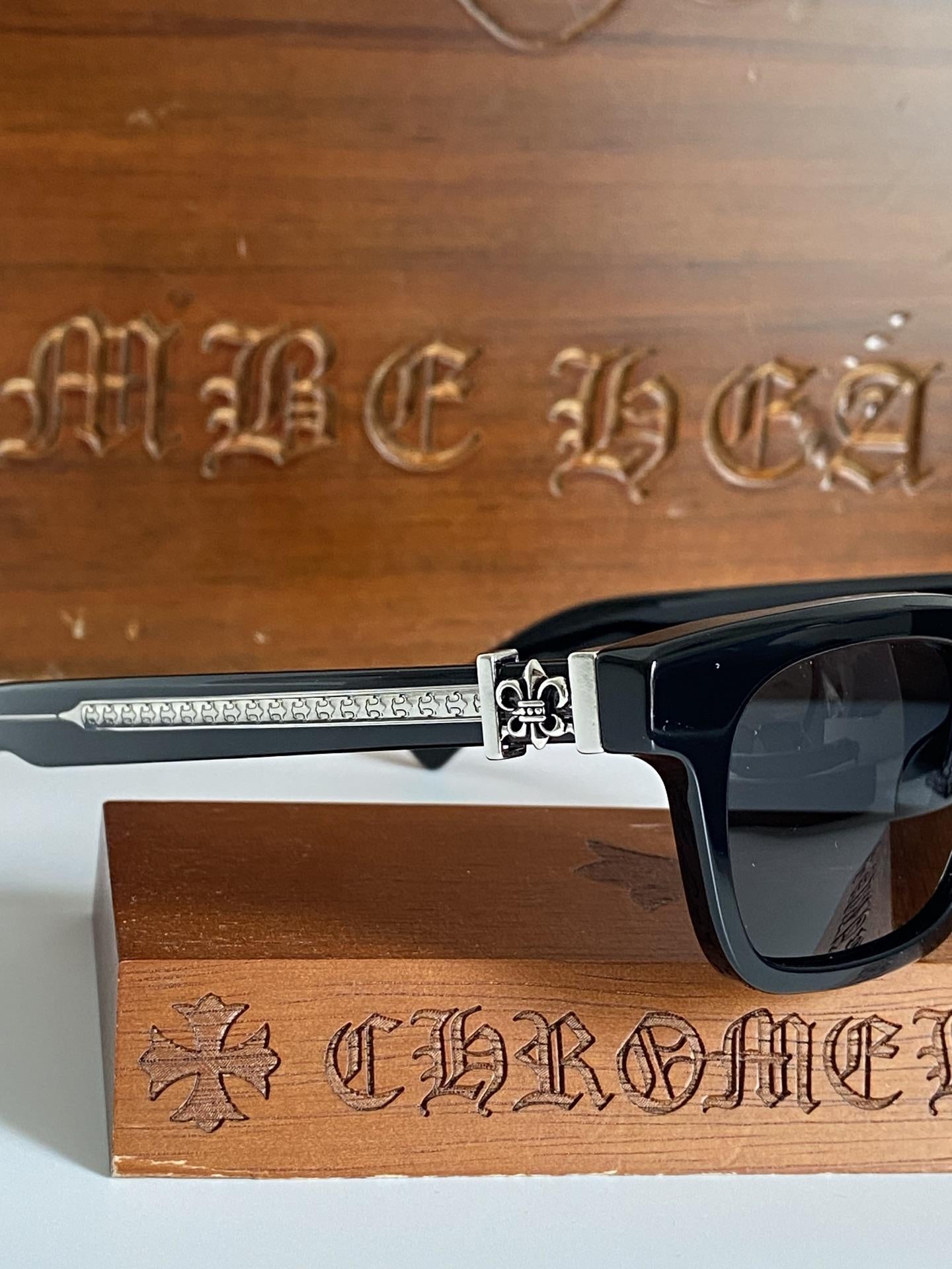 Lunettes Chrome Hearts