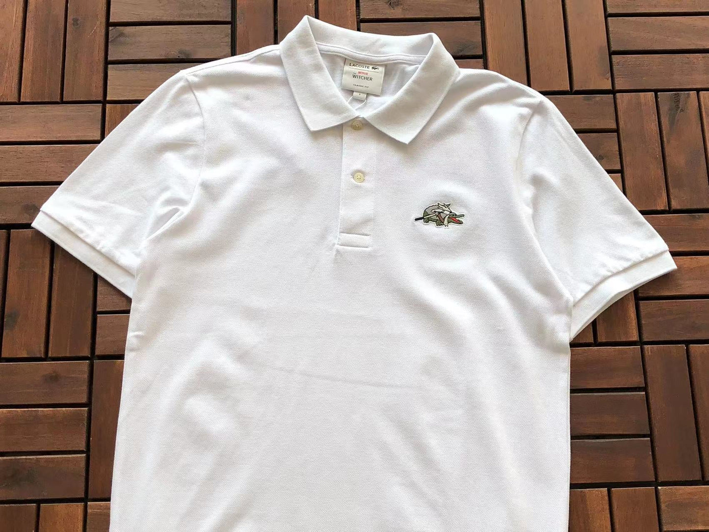 Collection de polos Lacoste x Netflix