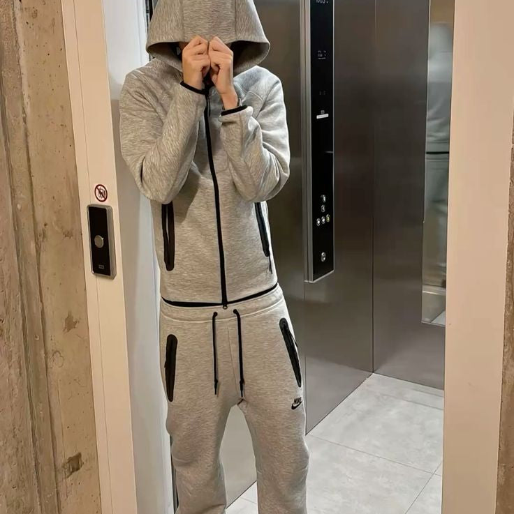 Nike Baggy Tech Fleece Neue Saison