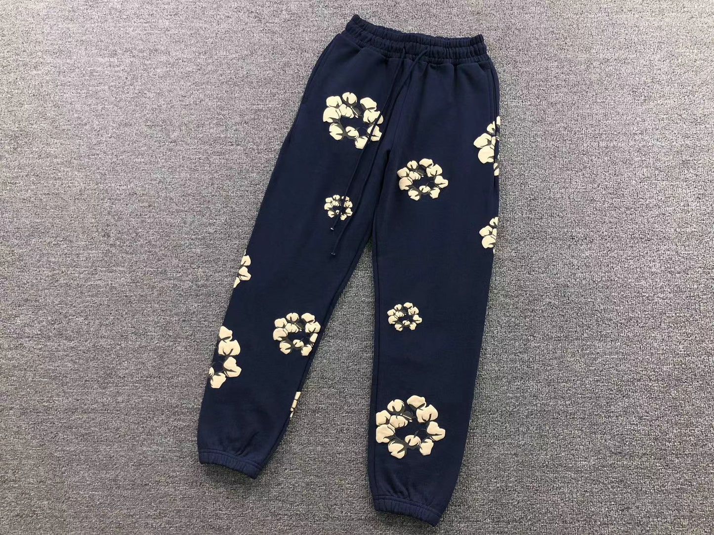 Costume Denim Tears