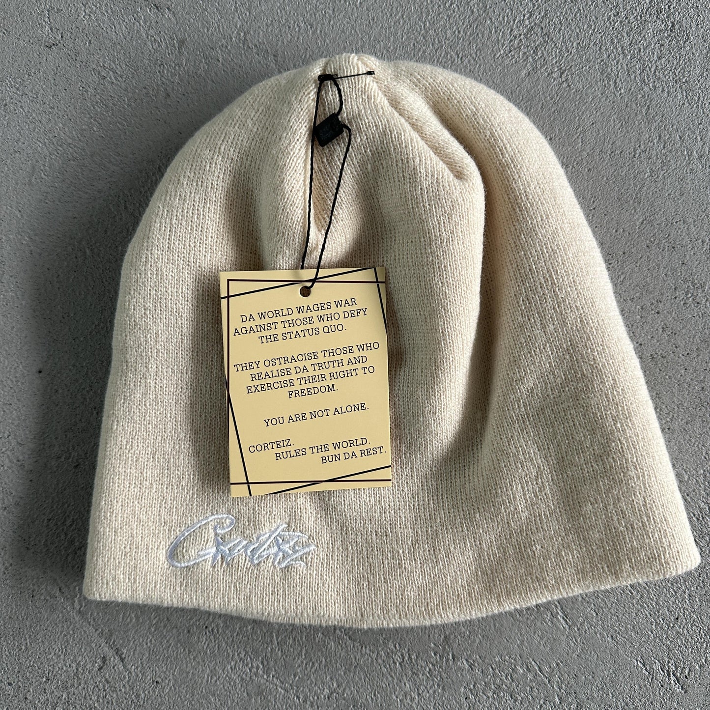 Bonnet Corteiz brodé sur le côté