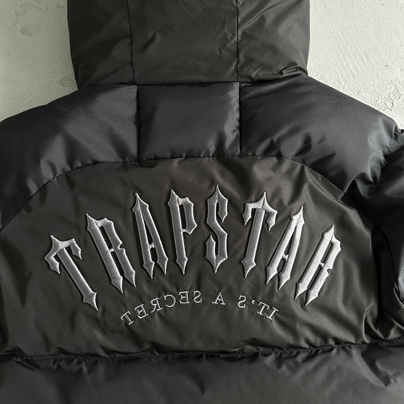 Trapstar Decoded Arch Puffer Jacket Black