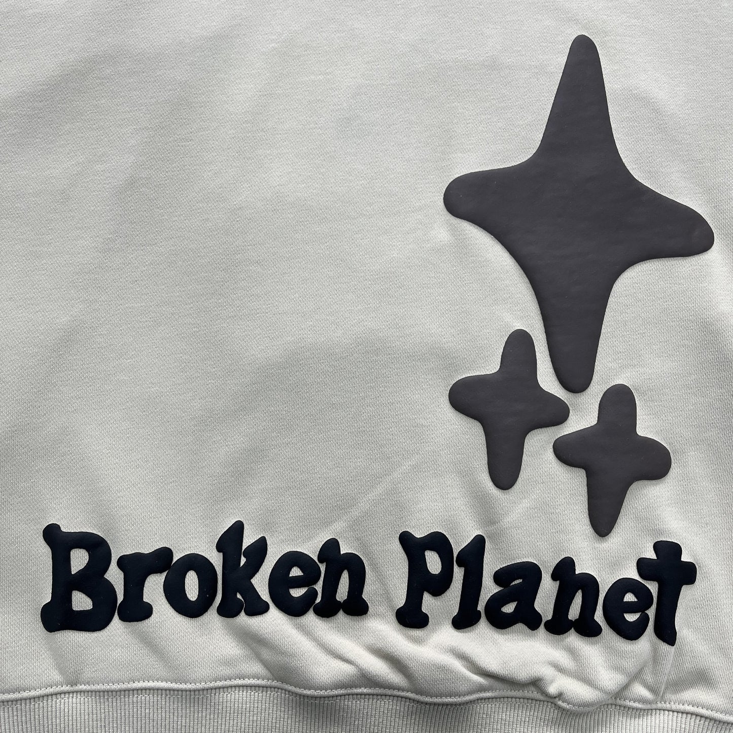 Sweat à capuche Broken P Seul mais pas solitaire