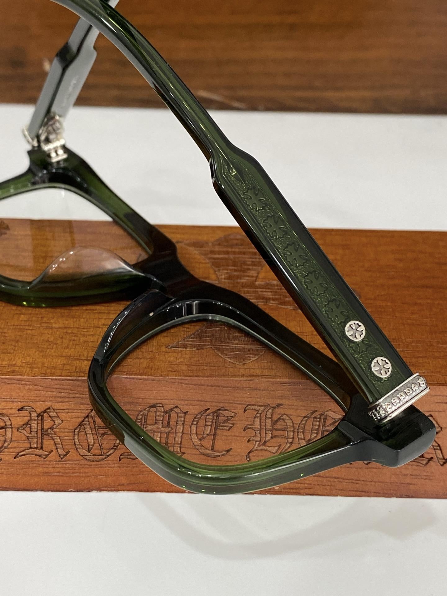 Lunettes Chrome Hearts