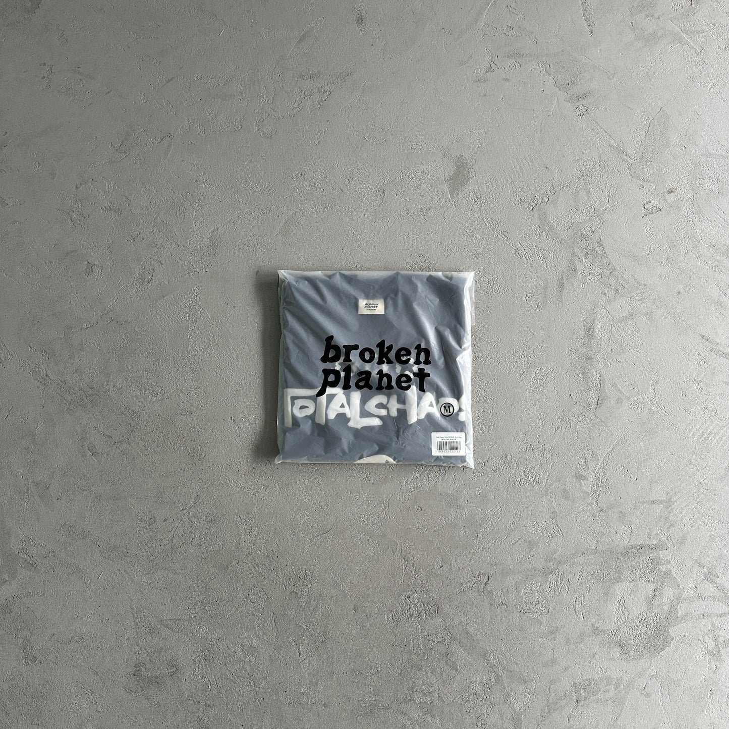 T-shirt Broken P Total Chaos