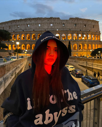 Hoodie Broken P Into The Abyss