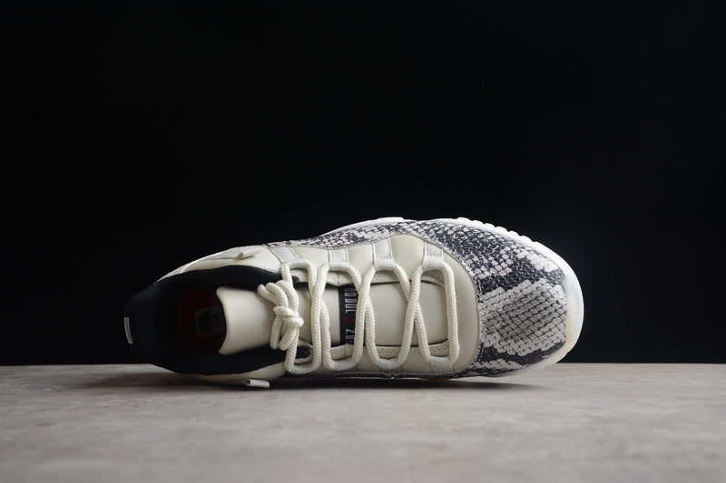 Air Jordan 11 Low "Snake"